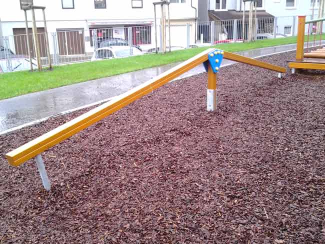 Balancierbalken, schräg 600 cm