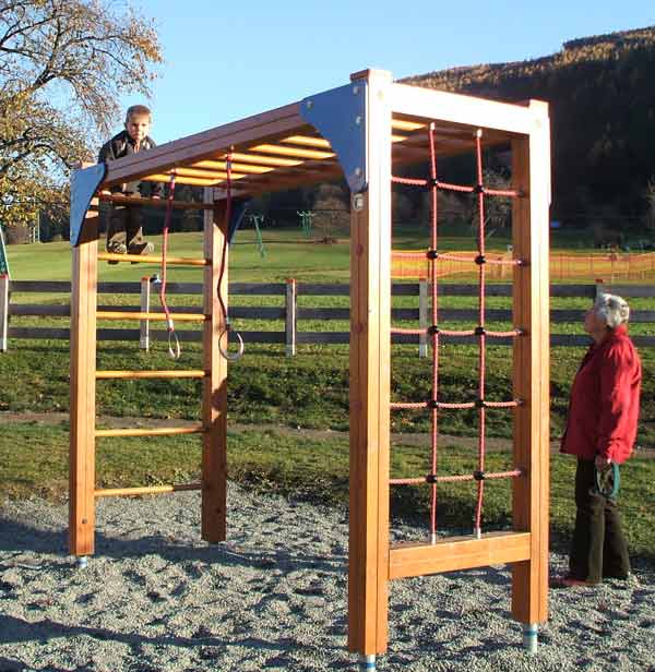 Kletterviereck mit Hangeln