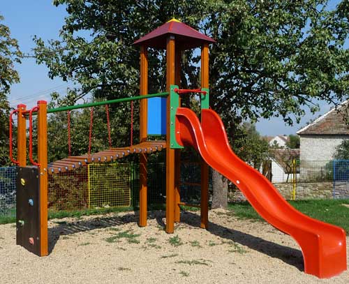 Turmanlage Fladnitz mit Hängebrücke ohne Hügel