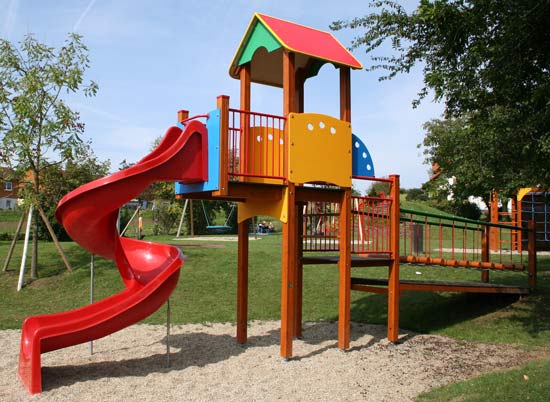 Turmanlage Raaba mit Wackelsteganbau