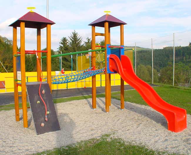 Turmkombinatio Kleinrötz mit Kletterwandaufstieg