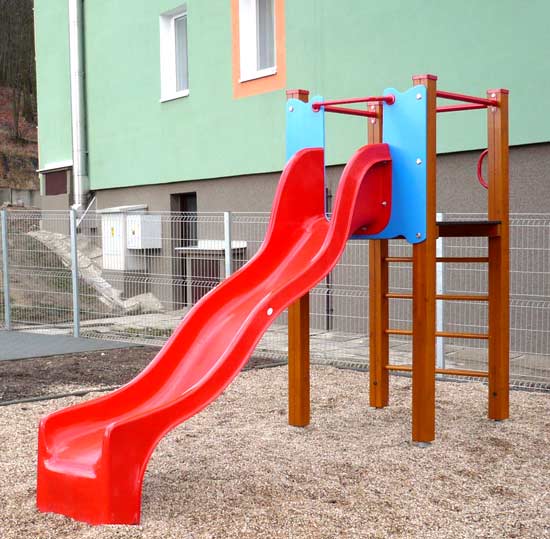 Spielturm Graz ohne Dach und Seitenwände