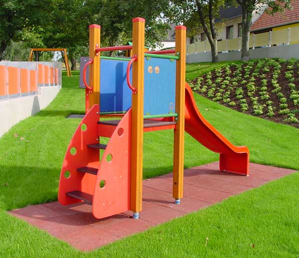 Rutschenturm Siegendorf PH 95 cm 2J