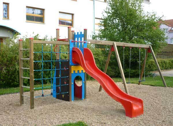 Turmanlage Baden mit 2er Schaukelanbau