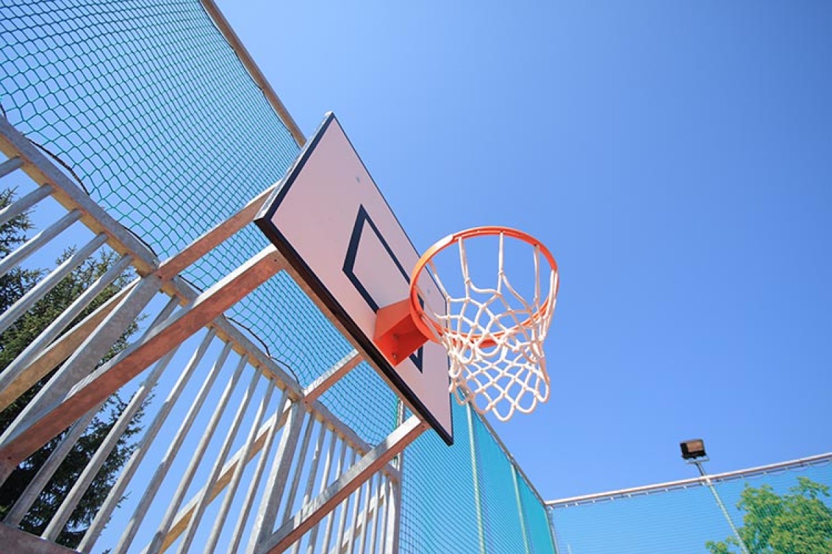 spielewelt-planung-schule-und-horte-basketball-basketballkorb